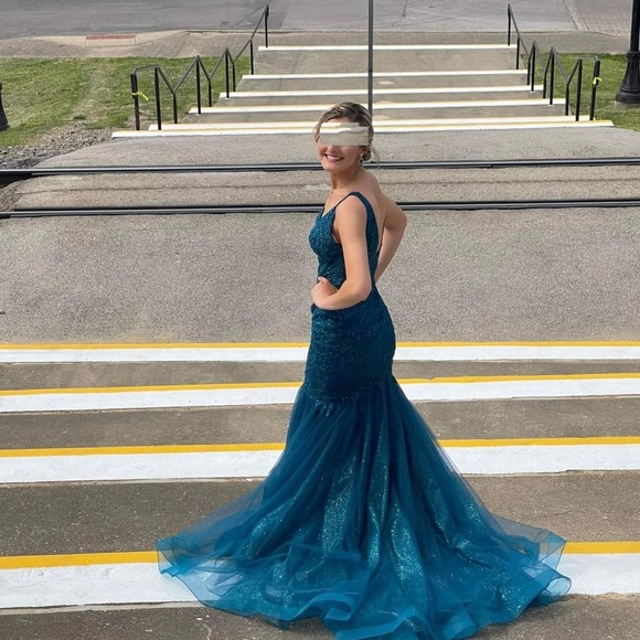 Prom Dress - Picture 10 of 10